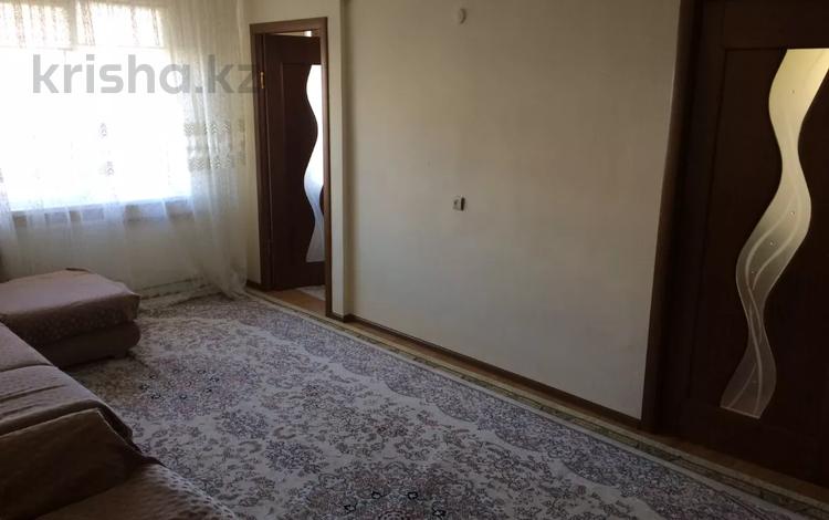 4-бөлмелі пәтер, 60 м², 1/5 қабат, Абая, бағасы: 17 млн 〒 в Атырау — фото 10