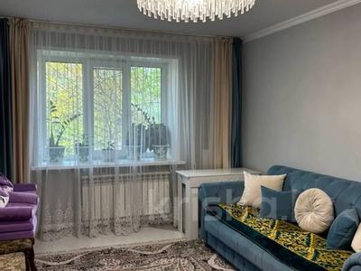 3-комнатная квартира · 60 м² · 1/4 этаж, Жандосова, ул. 174 за 36.5 млн ₸ в Алматы, Ауэзовский р-н