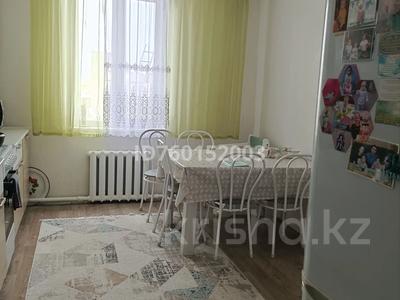 Үйдің бір бөлігі · 3 бөлме · 70 м² · 5 сот., Кенжеколь абикеева 1в, бағасы: 15 млн ₸ в Павлодаре