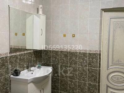 Жеке үй • 5 бөлмелер • 200 м² • 6 сот., улица Рыскулова 34А, бағасы: 47 млн 〒 в 