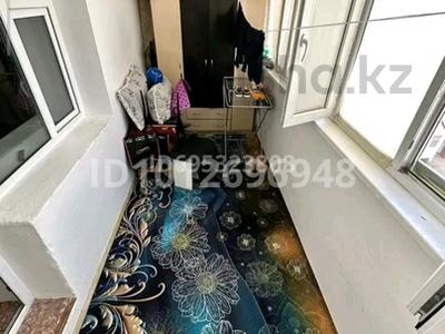 2-комнатная квартира · 68 м² · 5/5 этаж, Касымхан 1б 20 — 264мектеп смолл назарбаев акмешит за 150 000 ₸ в 