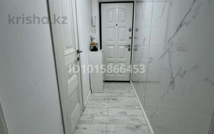 2-бөлмелі пәтер · 49 м² · 4/5 қабат, Микрарайон 3 — На против мед колледж, бағасы: 180 000 ₸ в Атырау, мкр Авангард-2 — фото 2