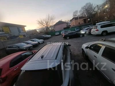 Отдельный дом · 8 комнат · 198 м² · 12 сот., мкр Атырау, СТ Жетысу 73/74 — Напротив Спорт комплекс Халык Арена за 210 млн 〒 в Алматы, Медеуский р-н