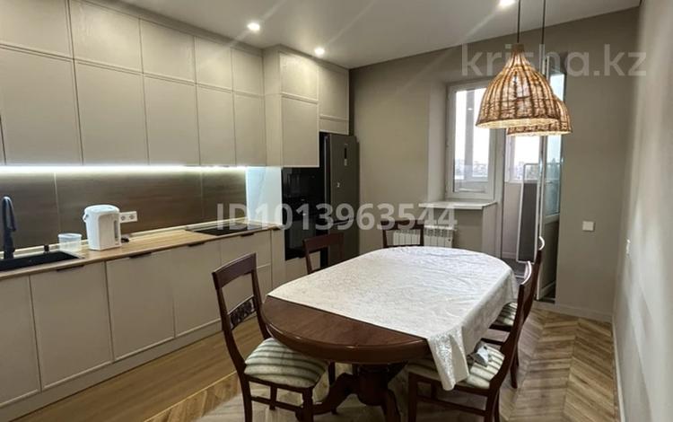 3-комнатная квартира · 100 м² · 6/12 этаж, Айнаколь 60 за 400 000 ₸ в Астане, Алматы р-н — фото 12