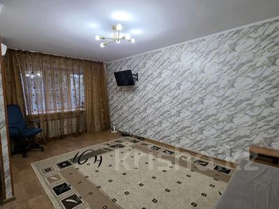 1-бөлмелі пәтер · 30 м² · 1/5 қабат, Кабанбай батыра 105, бағасы: 12.5 млн ₸ в Усть-Каменогорске