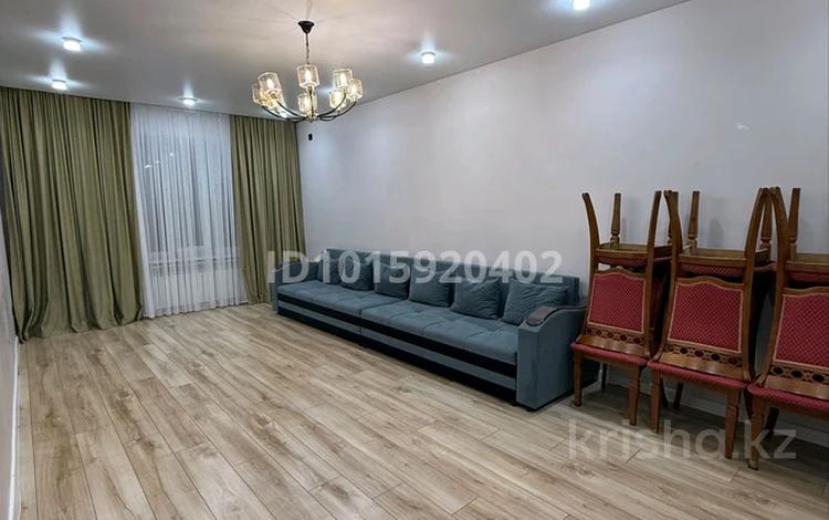 3-бөлмелі пәтер · 100 м² · 2/5 қабат, Юго-Восток ш/а., Муканова 43Б, бағасы: 20 000 ₸ в Караганде, Казыбек би р-н — фото 2