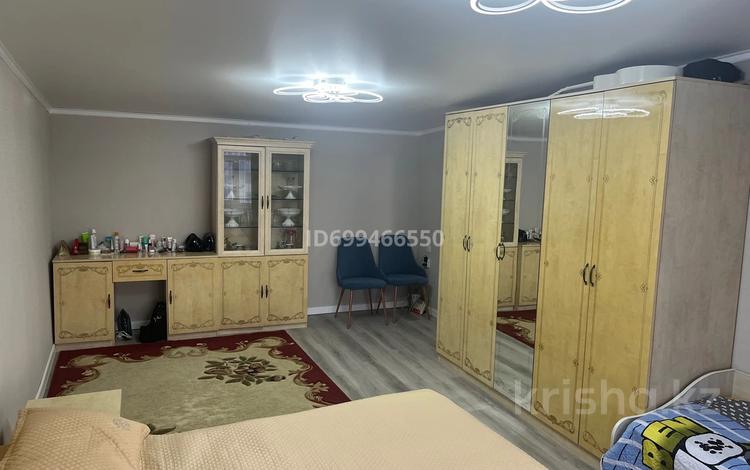 2-бөлмелі пәтер · 55 м² · 10/10 қабат, Чайковского 22 А — Маметова, бағасы: 36 млн ₸ в Алматы, Алмалинский р-н — фото 2