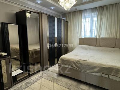 3-бөлмелі пәтер · 90 м² · 10/10 қабат, мкр Аксай-1, Саина Райымбек 10/3, бағасы: 55 млн ₸ в Алматы, Ауэзовский р-н