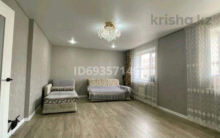 2-бөлмелі пәтер, 61 м², 6/9 қабат, чокина 169/1 169/1 — камзина, бағасы: 25 млн 〒 в Павлодаре — фото 2