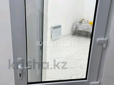 Коммерциялық жылжымайтын мүлік в Карагандинской обл.: Дүкендер мен бутиктер · 126 м², бағасы: 38 млн 〒 Дүкендер мен бутиктер · 126 м², бағасы: 38 млн 〒 в