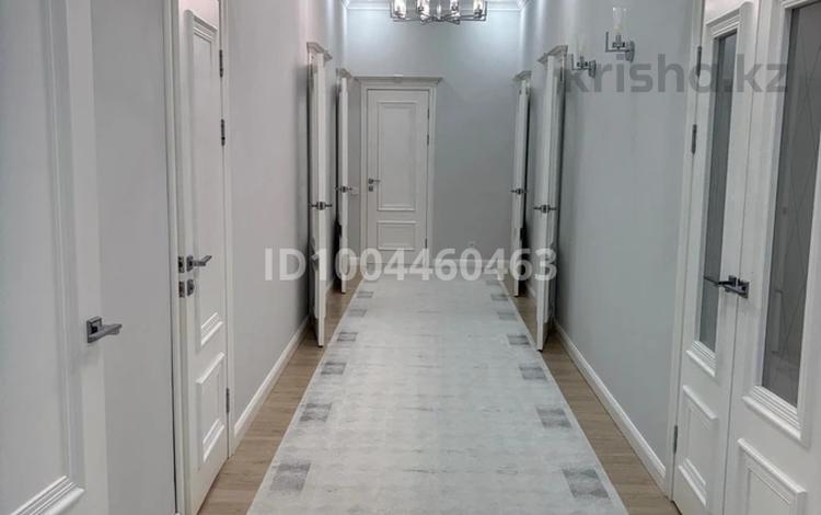 4-комнатная квартира · 155.5 м² · 2/5 этаж, 34-й мкр 12 за 60 млн ₸ в Актау — фото 2