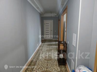 2-комнатная квартира · 70 м², Сыганак 64 за 300 000 ₸ в Астане, Есильский р-н