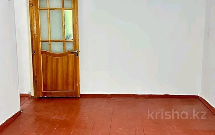 2-бөлмелі пәтер · 42 м² · 3/5 қабат, Площадь Аль-Фараби 2 — Бейбитшилик, бағасы: 100 000 ₸ в Шымкенте, Аль-Фарабийский р-н — фото 3