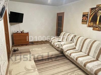 4-комнатная квартира · 62 м² · 4/5 этаж, Пришахтинск, Пришахтинск, 22й микрорайон 6 за 19 млн ₸ в Караганде, Алихана Бокейханова р-н