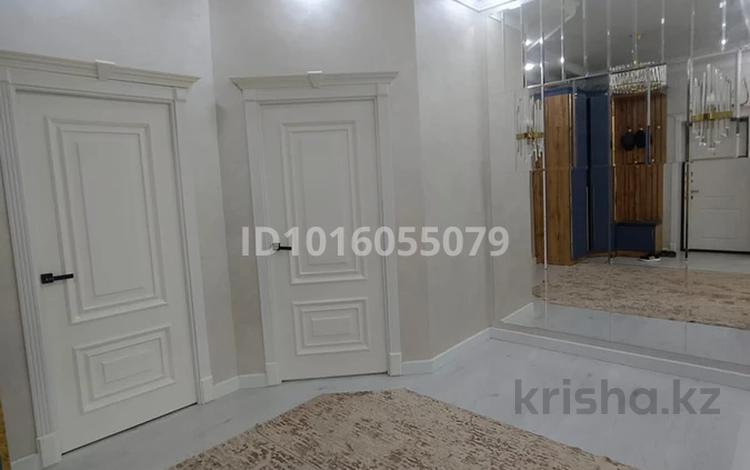 4-комнатная квартира · 135 м², Көктем 18Е за 43 млн ₸ в Жанаозен — фото 2