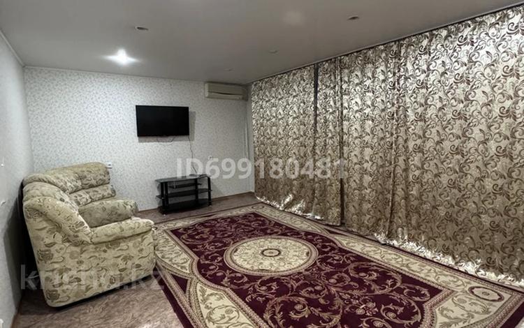 2-бөлмелі пәтер · 60 м² · 8/10 қабат, Сатпаева 18, бағасы: 200 000 ₸ в Усть-Каменогорске — фото 2