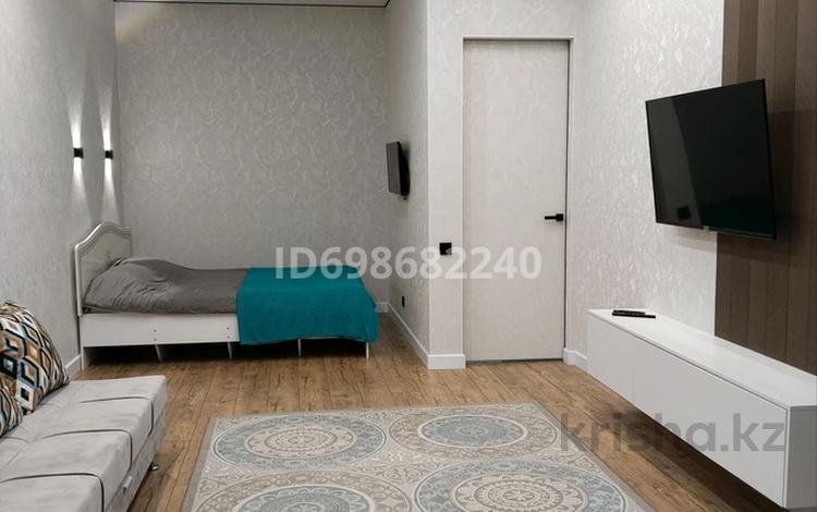 1-комнатная квартира · 55 м² · 9/9 этаж, мкр. Алтын орда, Алия Молдагулова 66Г — Батыс 2 за 10 000 〒 в Актобе — фото 42