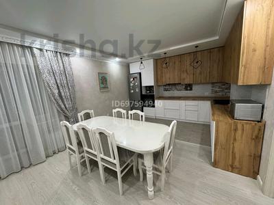 Продажа квартир в Абай обл.: 3-комнатная квартира · 105 м² · 2/10 этаж, Мкр. 15 22 Б — Рядом 30 школа, новая IT школа, площадь Ауэзова, рынок Океан. за 53.5 млн 〒 3-комнатная квартира · 105 м² · 2/10 этаж, Мкр. 15 22 Б — Рядом 30 школа, новая IT школа, площадь Ауэзова, рынок Океан. за 53.5 млн 〒 в Семее