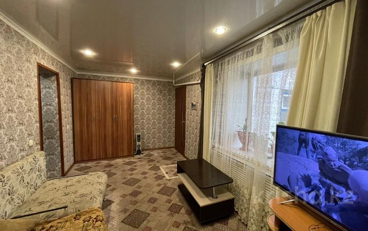 4-комнатная квартира, 69 м², 1/2 этаж, Октябрьская за 15.3 млн 〒 в Бишкуле — фото 11