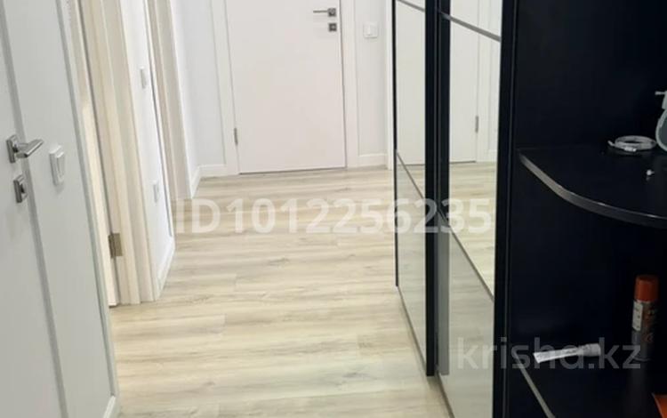 2-комнатная квартира · 74 м² · 4/5 этаж, просп. Каныша Сатпаева 48Б за 35 млн 〒 в Атырау, мкр Авангард-2 — фото 2