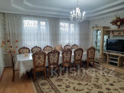 Отдельный дом • 4 комнаты • 100 м² • 5.8 сот., Касымбекова — Койгельды за 50 млн 〒 в Таразе