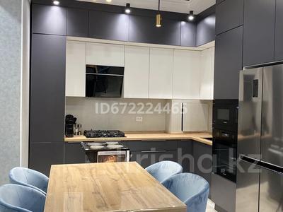 Продажа квартир в Мангистауской обл.: 3-комнатная квартира · 104.4 м² · 3/7 этаж, 19-й мкр за 49 млн 〒 3-комнатная квартира · 104.4 м² · 3/7 этаж, 19-й мкр за 49 млн 〒 в Актау
