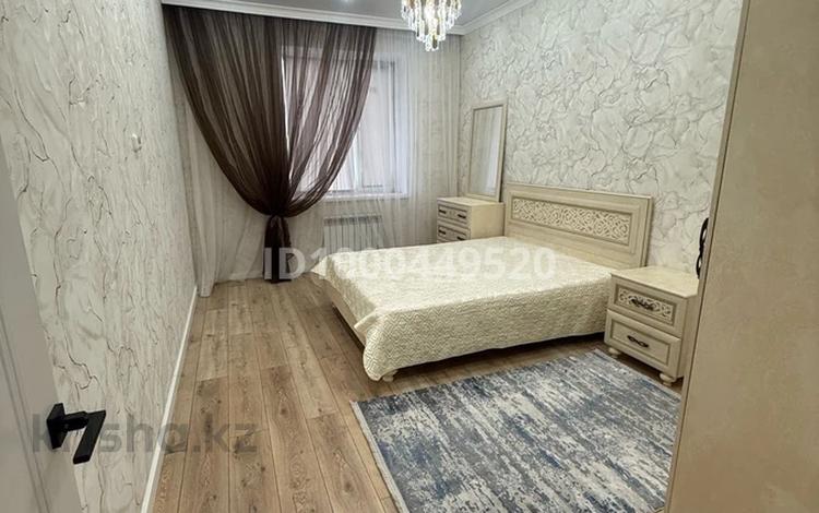 2-комнатная квартира · 80 м² · 1/9 этаж, Вокзальная 4/1 за 20 000 ₸ в Уральске — фото 2