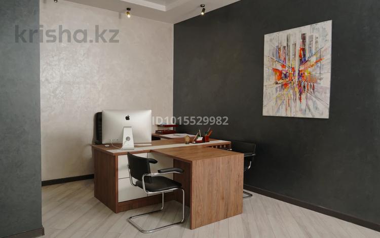 Офисы · 91 м² за 728 000 ₸ в Шымкенте, Каратауский р-н — фото 2