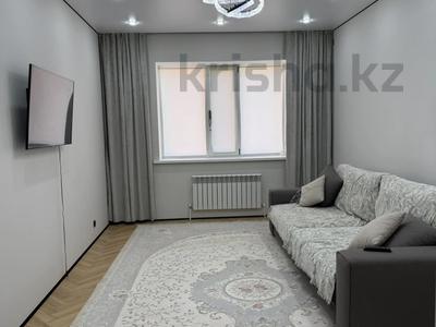 1-бөлмелі пәтер · 56 м² · 4/5 қабат, мкр. Алтын орда, Мангилик Ел 30Б — В центре Батыса, рядом супермаркет анвар, школа смарт билим,поликлиника Медикер, бағасы: 16 000 ₸ в Актобе