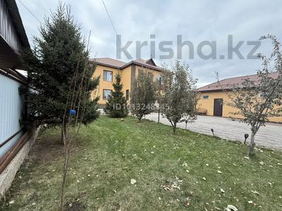 Отдельный дом · 6 комнат · 275 м² · 275 сот., мкр Юго-Восток, Четская 98 — Четская 98 за 220 млн ₸ в Караганде, Казыбек би р-н