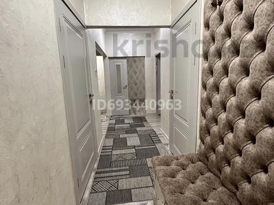 5-комнатная квартира, 100 м², 2/5 этаж, Акбулак 41 — Торговый дом за 35 млн 〒 в Таразе