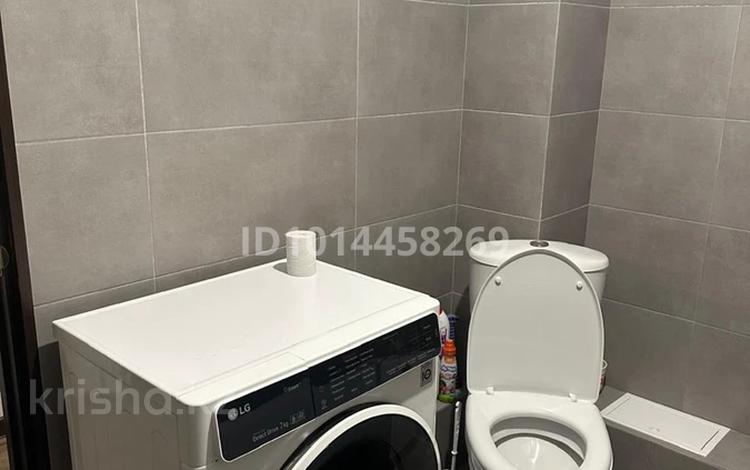 2-бөлмелі пәтер · 45 м² · 4/5 қабат, 11-шағынаудан 217а — За супермаркетом MAGNUM, бағасы: 20 млн ₸ в Шымкенте, Енбекшинский р-н — фото 2