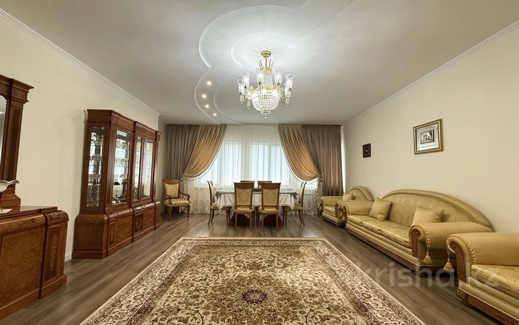 4-комнатная квартира · 202.1 м² · 6/12 этаж, Тэуелсыздык 29 за 125 млн ₸ в Астане, Есильский р-н — фото 2