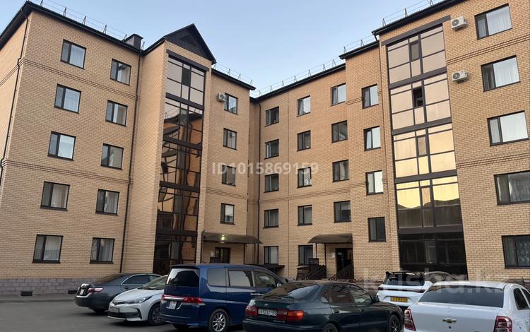 3-бөлмелі пәтер · 83.7 м² · 3/5 қабат, байтурсынова 78, бағасы: 42 млн ₸ в Кокшетау — фото 2