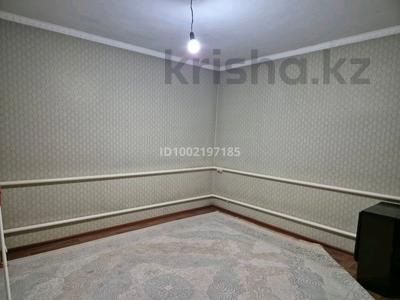 Отдельный дом · 3 комнаты · 75 м², мкр Турксиб, Мкр Түрксиб ул Рустемова 7 — Залиний за 50 000 〒 в Таразе