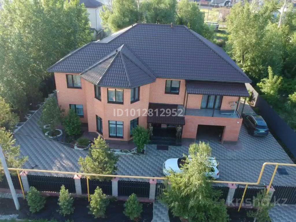 Отдельный дом · 8 комнат · 400 м² · 14 сот.
