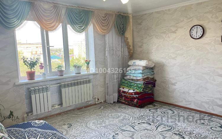 3-бөлмелі пәтер · 60 м² · 5/5 қабат, мкр Шанхай 16/1 — Рыскулова, бағасы: 18 млн ₸ в Актобе — фото 2