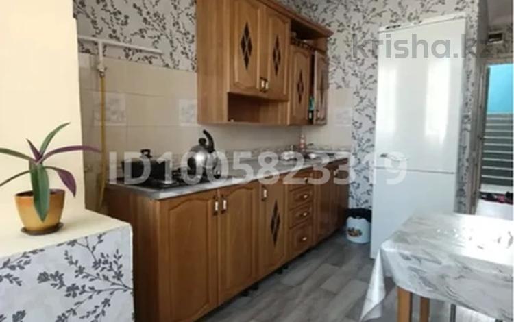 2-комнатная квартира · 56.6 м² · 4/5 этаж, 13-й мкр, 13-ш/а. 2 — Жолдың бойында орналасқан тыныш двор, мектеп, балабақша жақын орналасқан. за 160 000 ₸ в Актау — фото 2