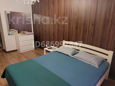 1-комнатная квартира · 33 м² · 3/5 этаж, Акотау 20 — Универмаг.8 школа за 15 000 ₸ в Уральске
