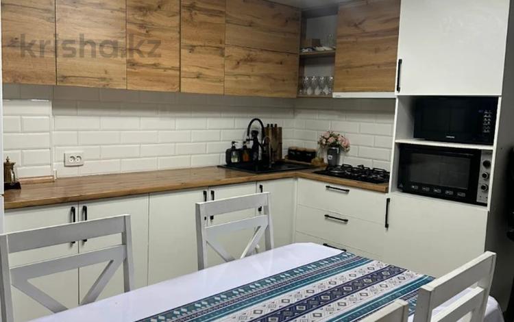 3-комнатная квартира · 93.2 м² · 9/9 этаж, Райымбека 241 за 320 000 ₸ в Алматы, Жетысуский р-н — фото 3