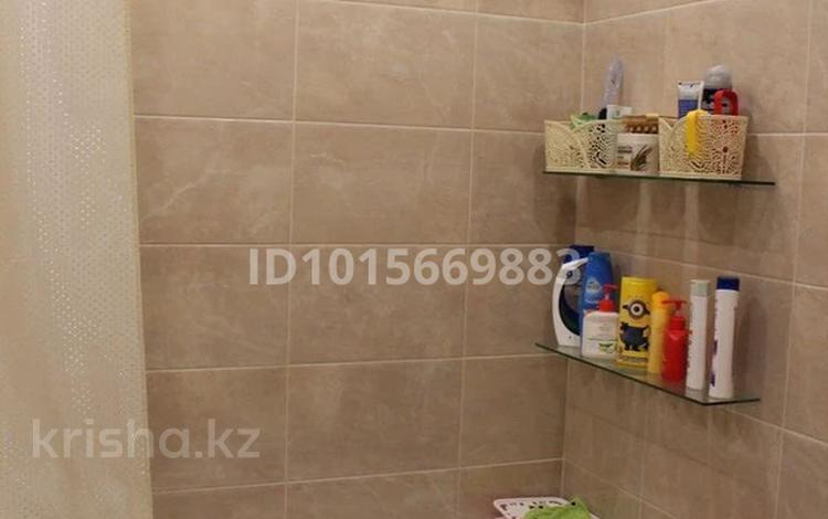 1-комнатная квартира · 42 м² · 3/5 этаж, мкр Новый Город 42 за 10 000 ₸ в Караганде, Казыбек би р-н — фото 2