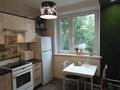1-комнатная квартира · 42 м² · 3/5 этаж, мкр Новый Город 42 за 10 000 ₸ в Караганде, Казыбек би р-н — фото 3