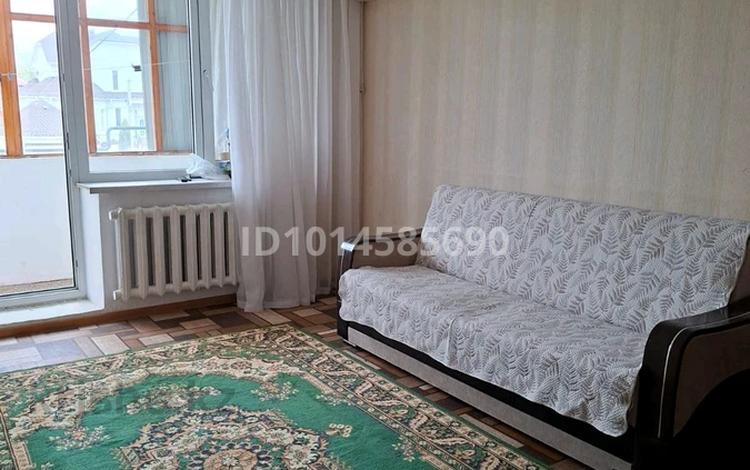 2-бөлмелі пәтер · 47 м² · 2/5 қабат, Тайманова 178, бағасы: 16 млн ₸ в Уральске, мкр Школьник — фото 2