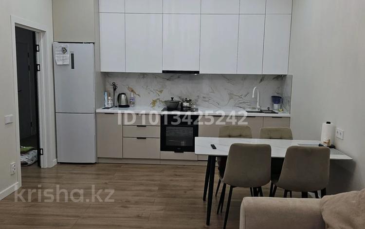 3-комнатная квартира · 82 м² · 3/5 этаж, мкр. Алтын орда 228/6 — Газиза Жубанова за 350 000 ₸ в Актобе — фото 2