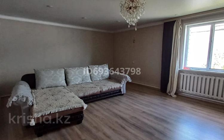Отдельный дом · 3 комнаты · 110 м² · 10 сот., Сары-Арка 52 — Сары-Арка-Калдаякова за 20 млн ₸ в Талапкер  — фото 2