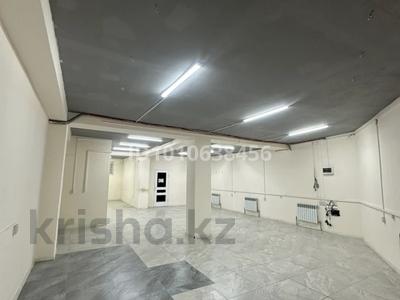 Свободное назначение, офисы, магазины и бутики, склады, салоны красоты, образование, развлечения, конференц-залы, кабинеты и рабочие места, студии · 150 м² за 400 000 〒 в Актау, 32Б мкр