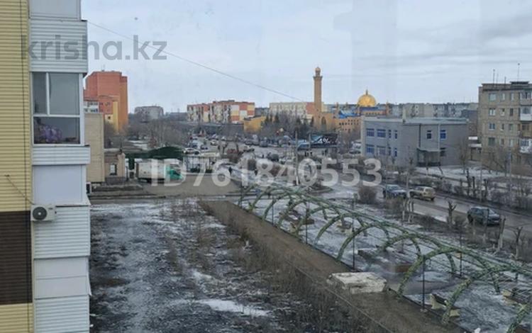 3-бөлмелі пәтер · 82.5 м² · 4/5 қабат, Абая 11/2 — ул. Абая пересечение ул.проспект Сатпаева, бағасы: 30 млн ₸ — фото 2