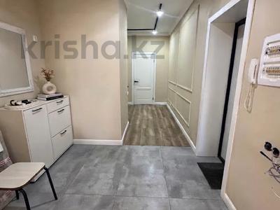 3-бөлмелі пәтер · 103.3 м² · 5/6 қабат, Кайыма мухамедханова 57, бағасы: 78 млн ₸ в Семее
