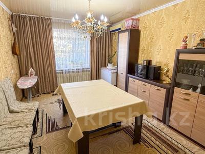 4-бөлмелі пәтер · 93.5 м² · 2/5 қабат, Жана гарышкер, бағасы: 35 млн ₸ в Талдыкоргане, мкр Жана Гарышкер