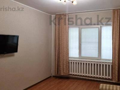 1-комнатная квартира, 40 м², 1/5 этаж, мкр Аксай-2 36 за 25.3 млн 〒 в Алматы, Ауэзовский р-н
